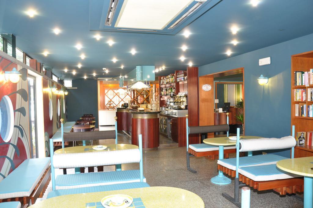 Hotel Carol Ρίμινι Εξωτερικό φωτογραφία
