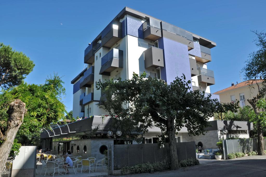 Hotel Carol Ρίμινι Εξωτερικό φωτογραφία
